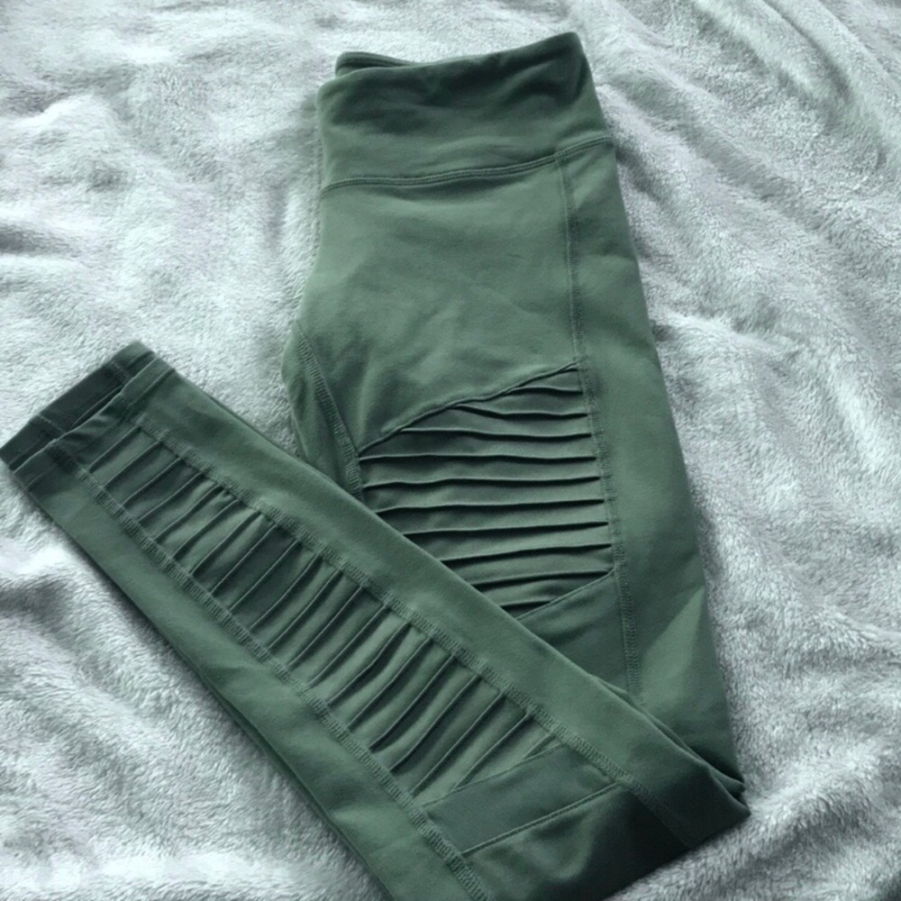 ALO moto reg rise hunter green tight XS